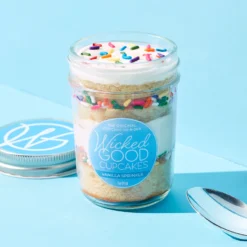 Birthday Cupcake 2-Pack & Wine Gift Set -HICKORY FARMS Sales 003549 label wedgewood 1