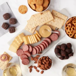 California Gourmet Wine Gift Basket -HICKORY FARMS Sales california gourmet wine gift basket 7649 2 1