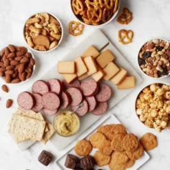 Front Page -HICKORY FARMS Sales golden gourmet gift basket 002323 2 2