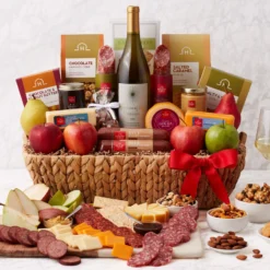 Front Page 15 Grand Fruit & Wine Gift Basket