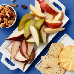 Front Page -HICKORY FARMS Sales here for you fruit snack gift box 006963 2 3