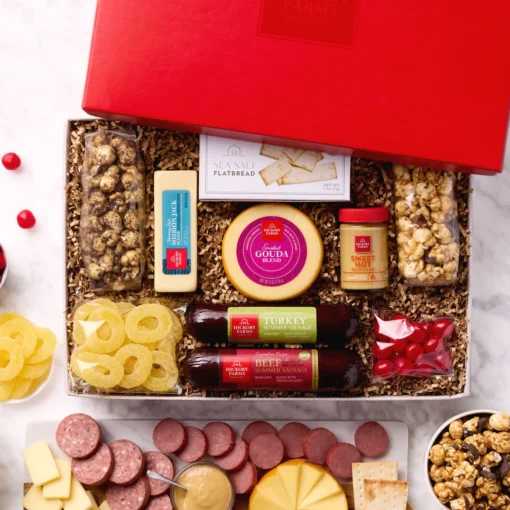 Signature Sweets & Snacks Gift Box 7 Signature Sweets & Snacks Gift Box -HICKORY FARMS Sales signature sweets snack gift box 007121 1 6