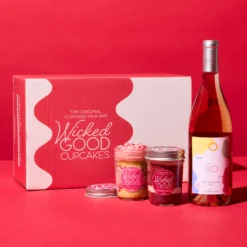 Date Night Cupcake 2-Pack & Rosé Gift Set -HICKORY FARMS Sales valentines day cupcake 2 pack rose gift set 003741 3